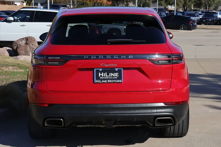 $51998 : 2023 Cayenne image 9
