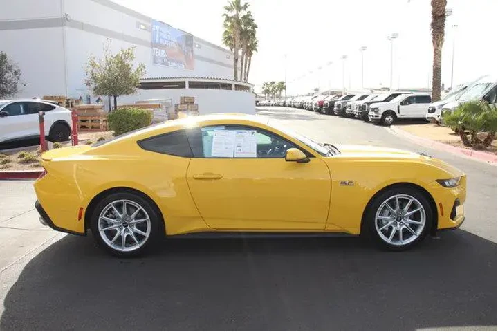 $39832 : Ford Mustang 2024 GT 2dr Fas image 10