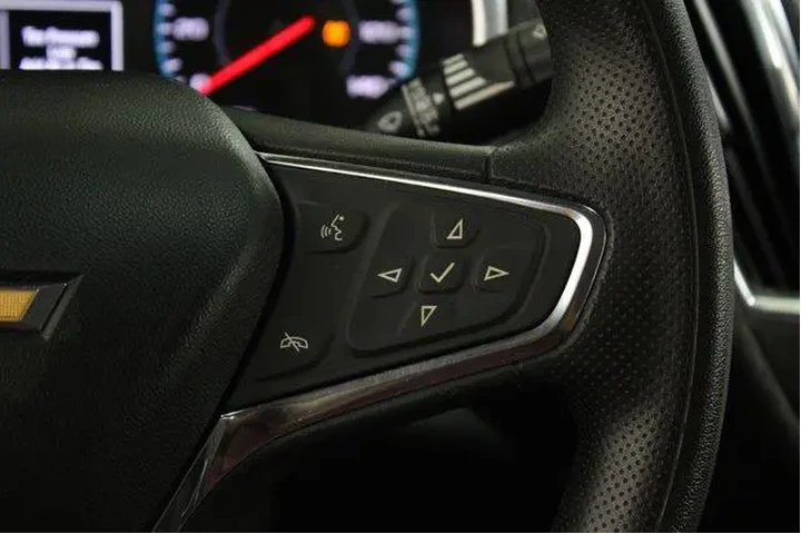 $16941 : Chevrolet Malibu 2021 LT 4dr image 10