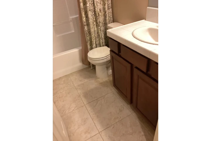$1190 : 1 REC Amueblada En Casa+Pool++ image 10