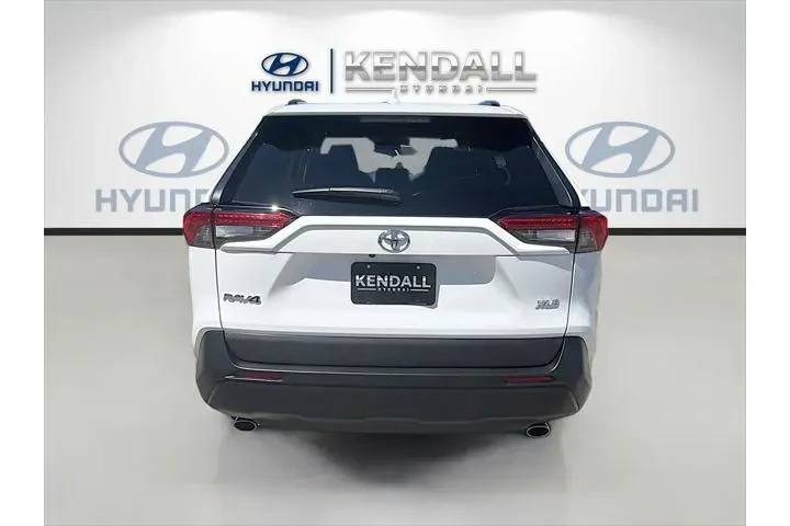 $24888 : Toyota RAV4 2024 XLE 4dr SUV image 4