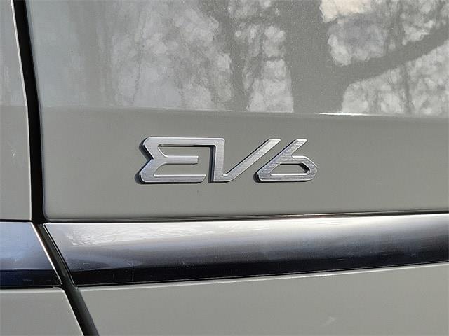 $56545 : 2024 EV6 Wind SUV image 6