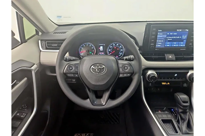 $22998 : Toyota RAV4 2020 XLE 4dr SUV image 10