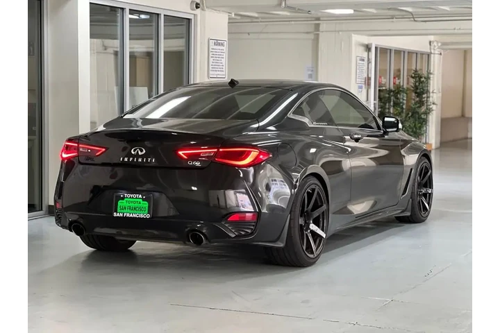 2018 Q60 3.0t LUXE image 5