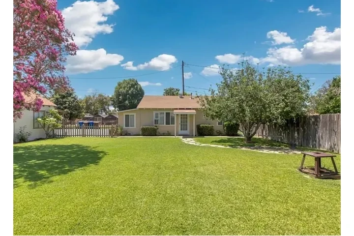 $1750 : CASA🐱near USC & downtown LA🐶 image 1