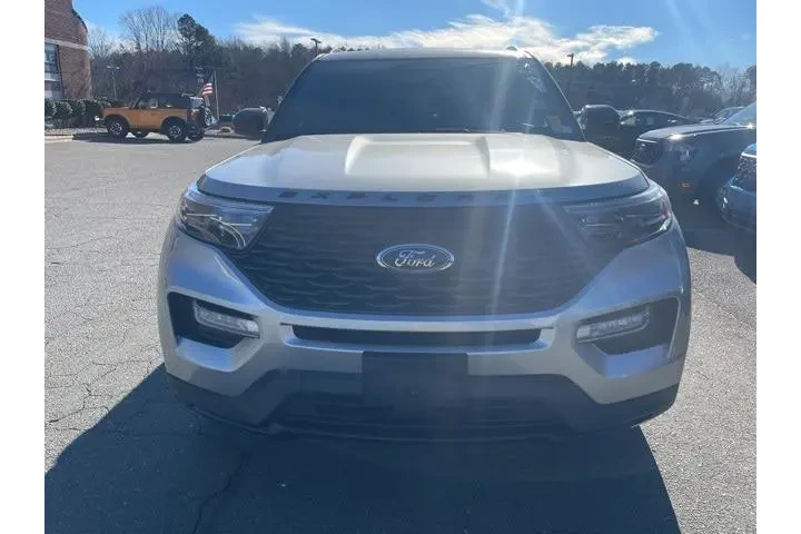 $34391 : Ford Explorer 2023 AWD ST-Li image 2