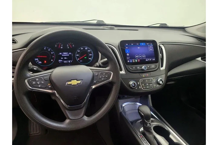 $20998 : Chevrolet Malibu 2024 LT 4dr image 9
