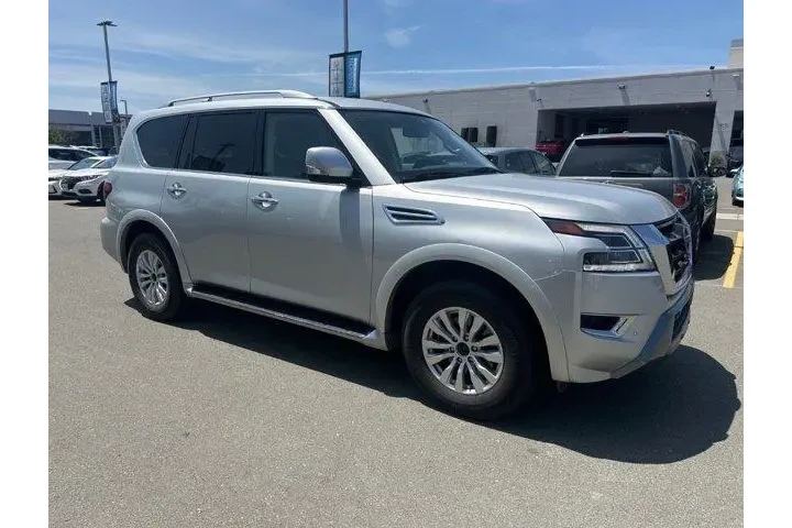 $36998 : Nissan Armada 2024 4x4 SV 4d image 2