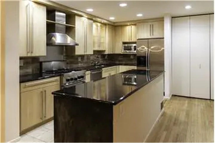 $5320 : Rental property with 2 bedro image 5