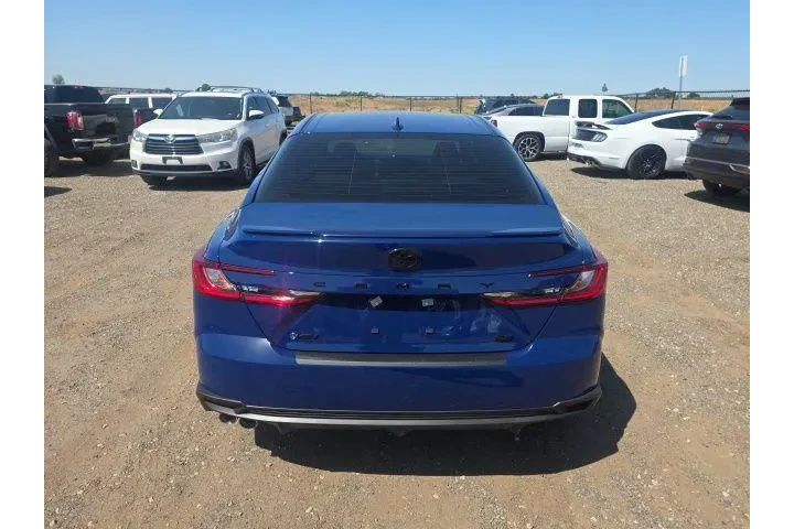 $37900 : Toyota Camry 2026 SE 4dr Sed image 5