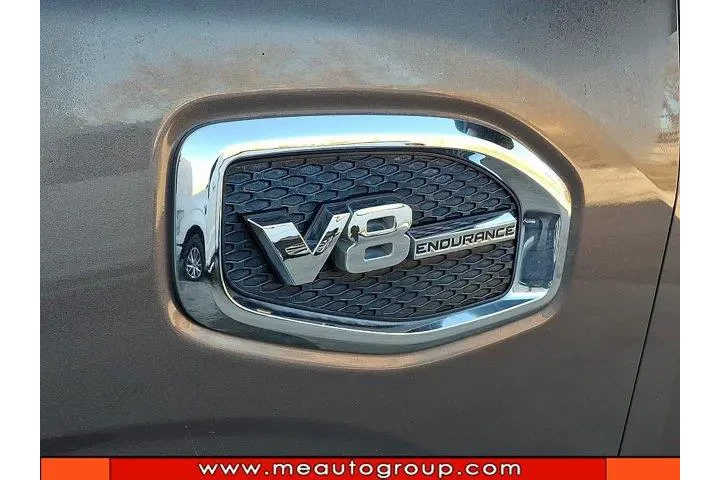 $14999 : Nissan Titan 2017 4x4 SV 4dr image 2