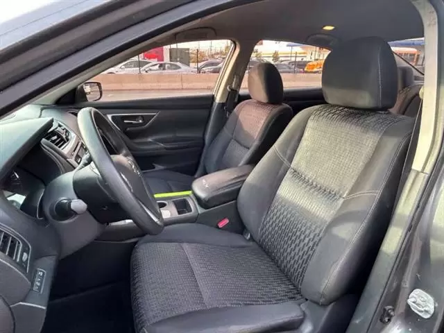 $5800 : 2016 Altima 2.5 S image 10