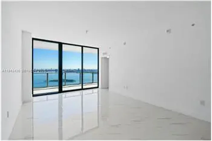 $6000 : Rental property with 1 bedro image 7