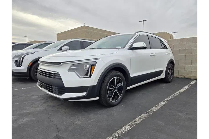 $21991 : Kia Niro 2023 EX 4dr Crossov image 2