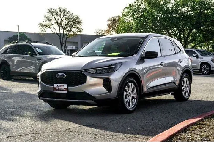 $16025 : Ford Escape 2023 Active 4dr image 9