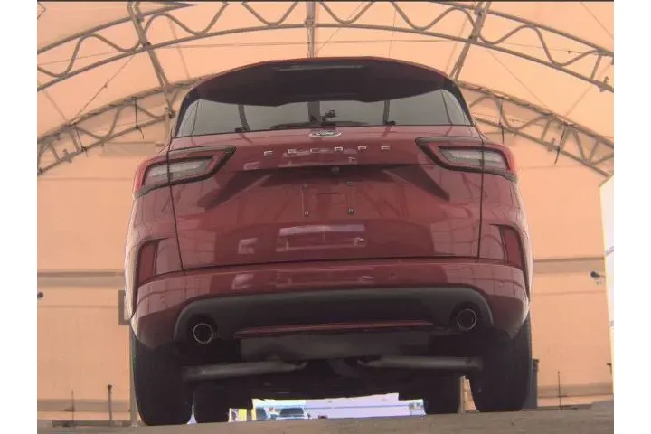 $15984 : Ford Escape 2023 ST-Line 4dr image 8