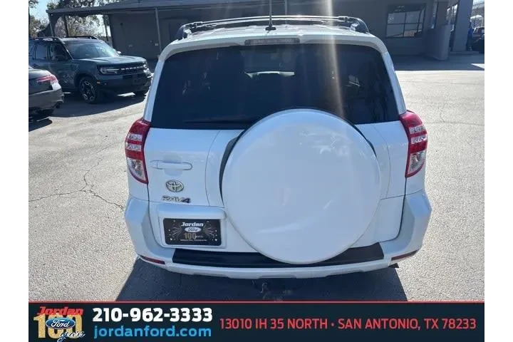 $11995 : Toyota RAV4 2011 Base 4dr SU image 6