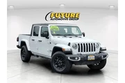 Jeep Gladiator 2023 4x4 Over