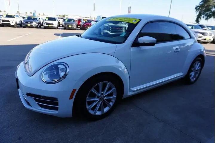 $18988 : Volkswagen Beetle 2017 1.8T image 3