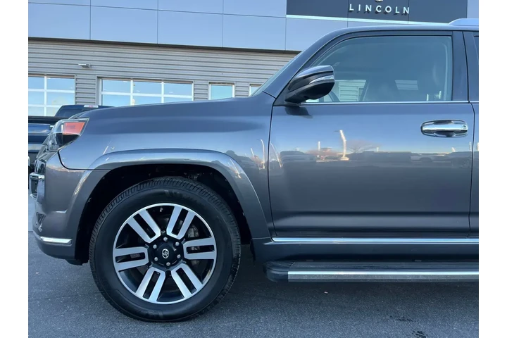 $22143 : Toyota 4Runner 2015 AWD Limi image 9