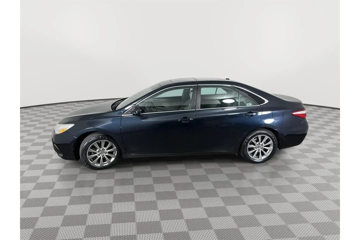 $12592 : 2015 Camry XLE image 6