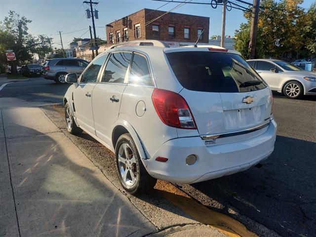 2014 Captiva Sport 1LT FWD image 3