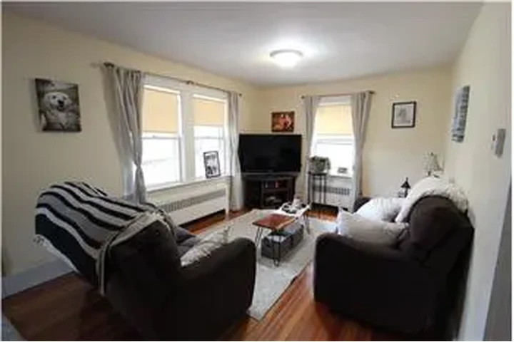 $2700 : Rental property with 3 bedro image 2