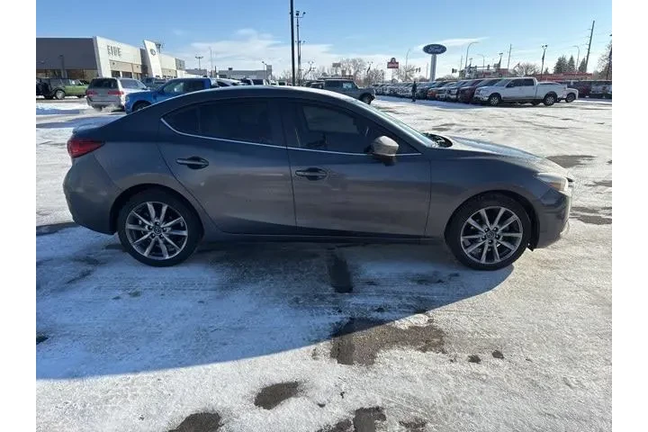 $14000 : Mazda Mazda3 2018 Touring 4d image 9