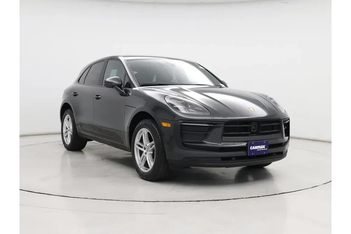 $38998 : Porsche Macan 2023 AWD T 4dr image 1
