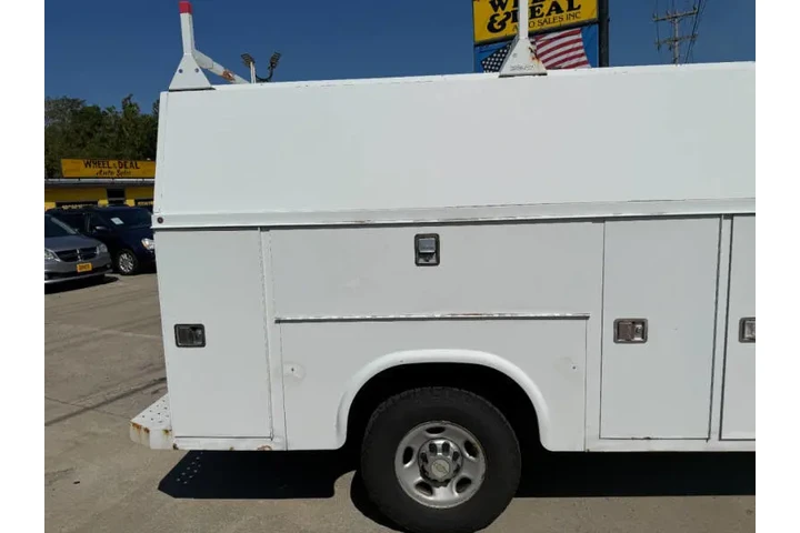 $6995 : 2012 Express 3500 image 6