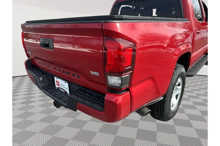 $37888 : Gold Certified 2023 Tacoma SR image 6