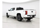 $37998 : Toyota Tacoma 2024 4x2 TRD S thumbnail