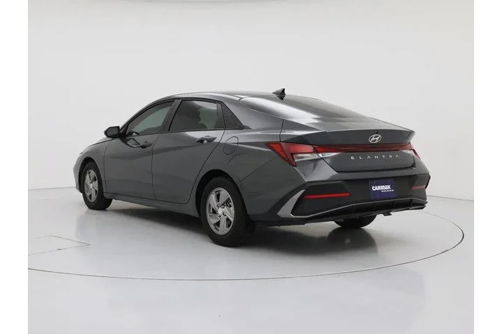 $22998 : Hyundai ELANTRA 2025 SE 4dr image 2