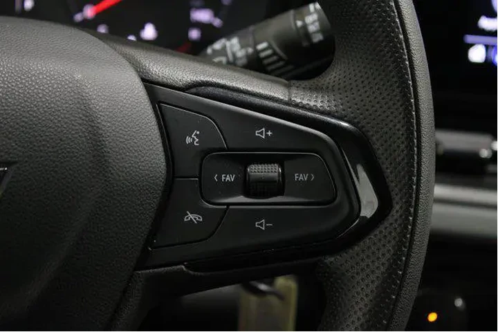 $20971 : Chevrolet Trax 2025 LS 4dr C image 9