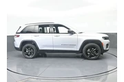 $30000 : Jeep Grand Cherokee 2023 4x4 thumbnail