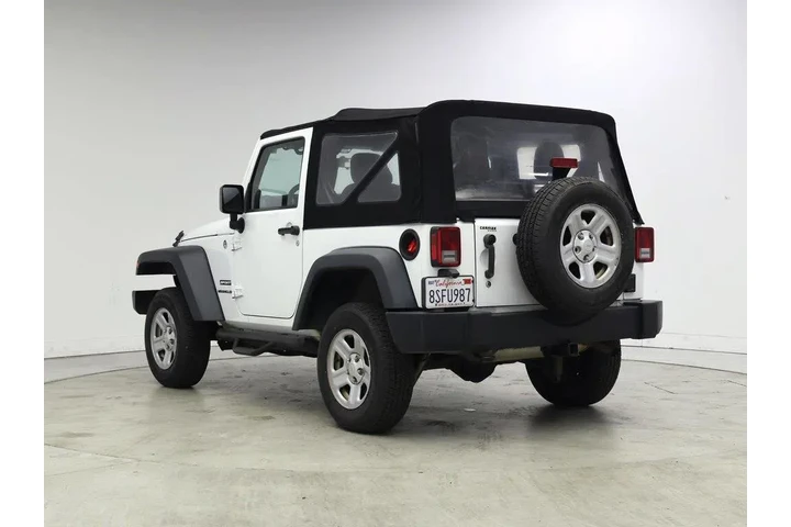 $15998 : Jeep Wrangler 2014 4x4 Sport image 2