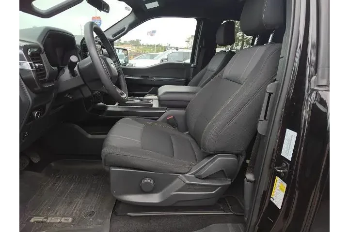 $39479 : Ford F-150 2024 4x4 STX 4dr image 9