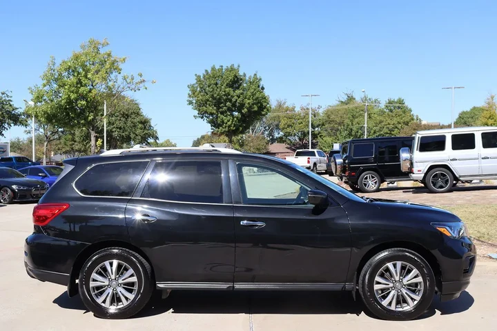 $11939 : 2019 Pathfinder S image 6