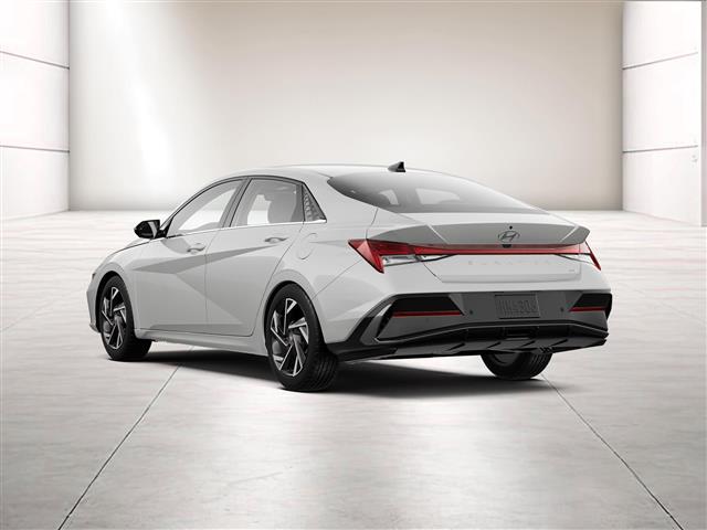 $31555 : New 2024 Hyundai ELANTRA HYBR image 5