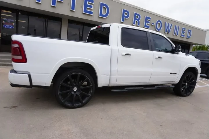 $37725 : Ram 1500 2021 4x4 Laramie 4d image 4