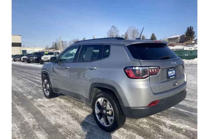 $21398 : 2020 Compass Limited image 8