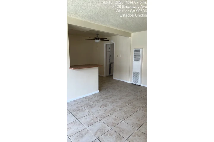 $2050 : Apartamento 1 recámara image 3