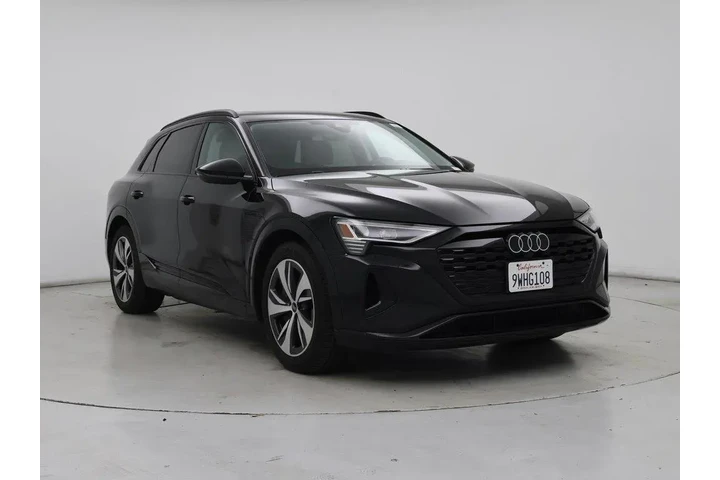 $36998 : Audi Q8 e-tron 2024 AWD quat image 1