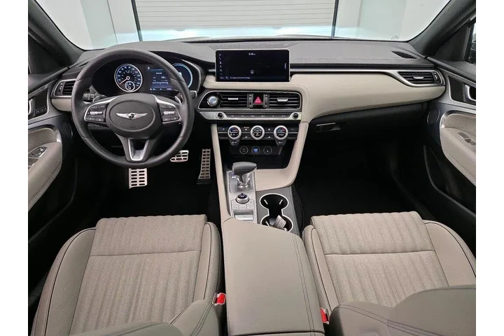 $32998 : Genesis G70 2023 AWD 2.0T 4d image 9