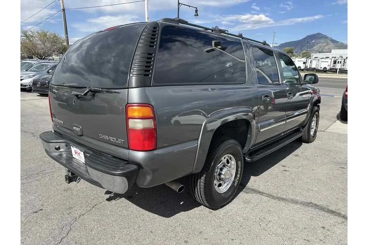 $34910 : 2002 Suburban LT image 7
