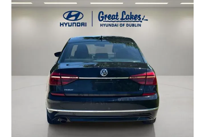$10166 : Volkswagen Passat 2017 1.8T image 4