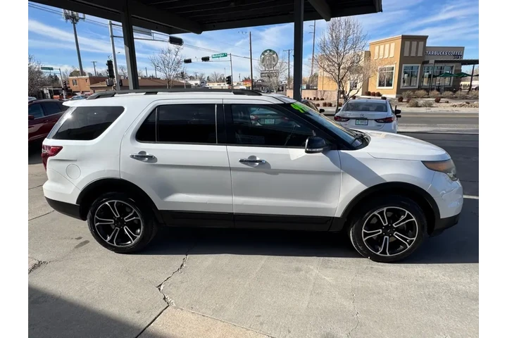 2014 Explorer Sport 4WD image 4