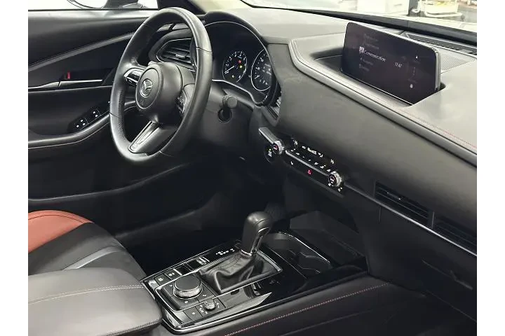 $27000 : Mazda CX-30 2024 AWD 2.5 Car image 10