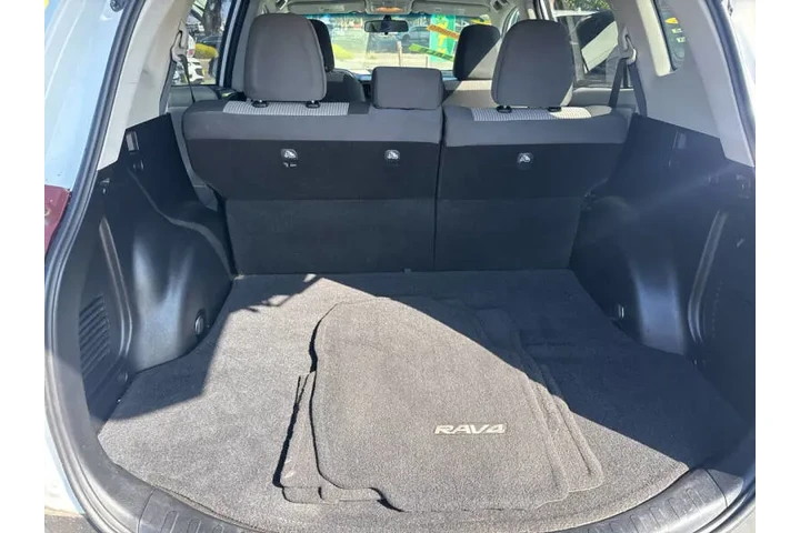 $14999 : 2013 RAV4 LE image 10