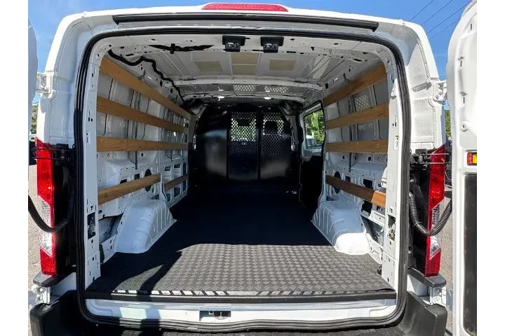$34500 : Ford Transit 2024 250 3dr SW image 7